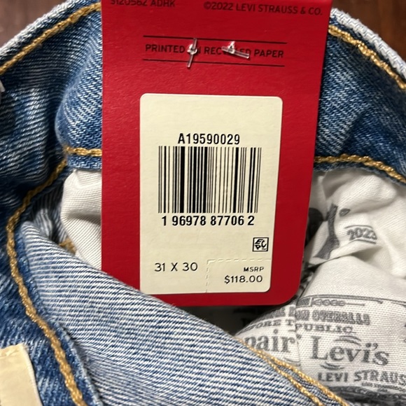 Levi's 501 Novel Tea 90's Jeans Distressed Patched 150th ANNIVERSARY 31x30 NWT - Picture 15 of 15